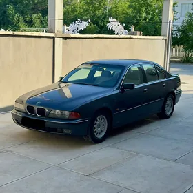 BMW E39 1998