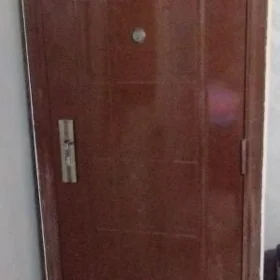 дверь