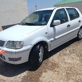 Volkswagen Polo 2001
