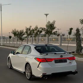 Toyota Camry 2023