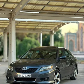Toyota Camry 2010