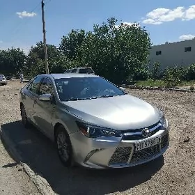 Toyota Camry 2015