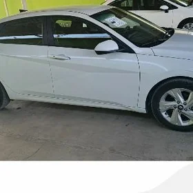 Hyundai Elantra 2021