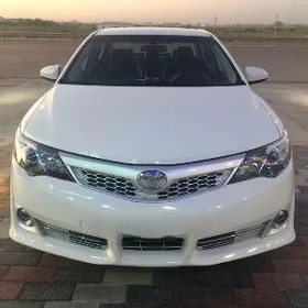 Toyota Camry 2014
