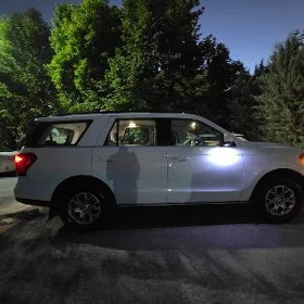 Ford Expedition 2024