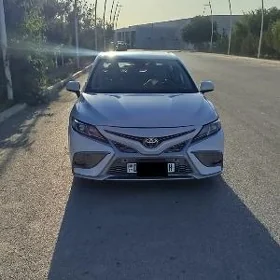 Toyota Camry 2020