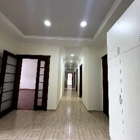 BAHA DUSDI MOSKOWISK 4KO 205m²
