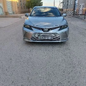 Toyota Camry 2021