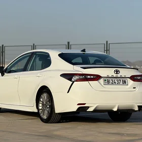 Toyota Camry 2020
