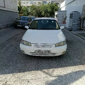Toyota Camry 1998