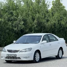 Toyota Camry 2004