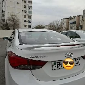 Hyundai Elantra 2014