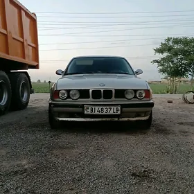 BMW 525 1990