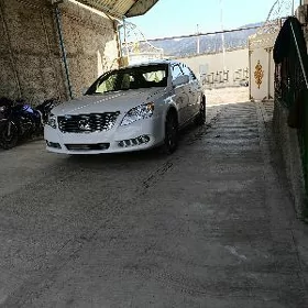 Toyota Avalon 2005