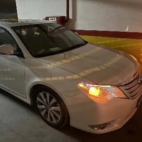 Toyota Avalon 2012
