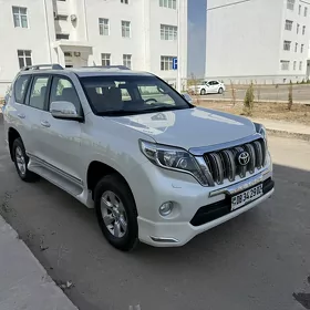 Toyota Land Cruiser Prado 2015