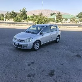 Nissan Versa 2008