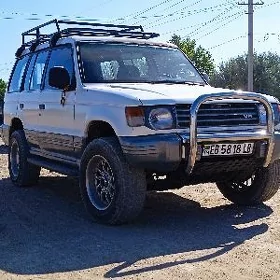 Mitsubishi Pajero 1995
