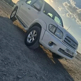 Toyota Sequoia 2002