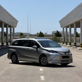 Toyota Sienna 2021