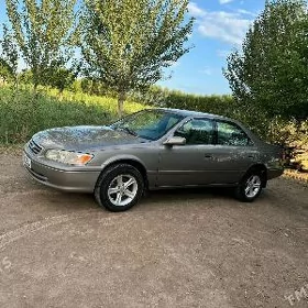Toyota Camry 2001