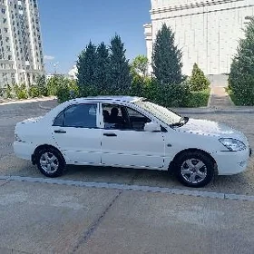 Mitsubishi Lancer 2005