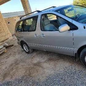 Toyota Sienna 2000