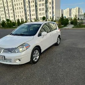 Nissan Versa 2010