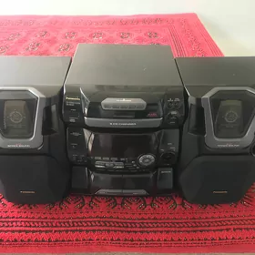 Музыкальный центр "Panasonic"