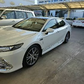Toyota Camry 2023