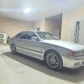 BMW E39 1998
