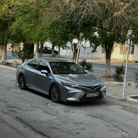 Toyota Camry 2018