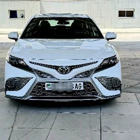 Toyota Camry 2020
