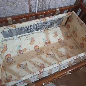 Detskiy krowat tazeje