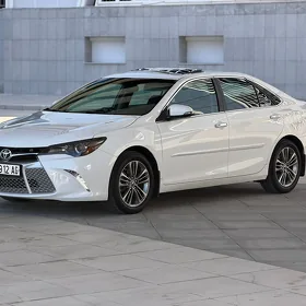Toyota Camry 2016