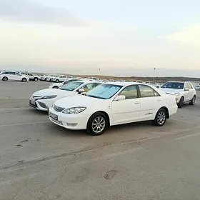 Toyota Camry 2004