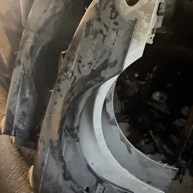 Крыло BMW  E39