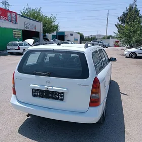 Opel Astra 2004