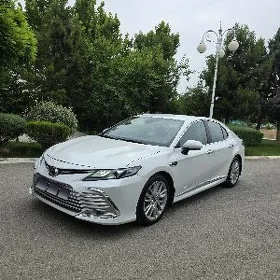 Toyota Camry 2022