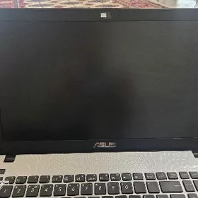 Noutbuk Asus
