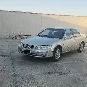 Toyota Camry 2001