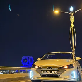 Hyundai Elantra 2020