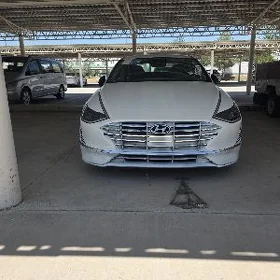 Hyundai Sonata 2021