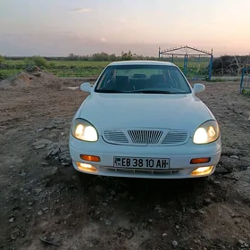 Daewoo Leganza 2000