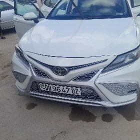 Toyota Camry 2022