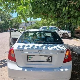 Daewoo Gentra 2014