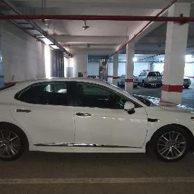 Toyota Camry 2023