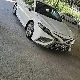 Toyota Camry 2023