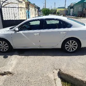 Volkswagen Passat 2012