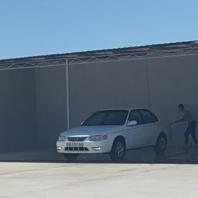 Toyota Corolla 1998